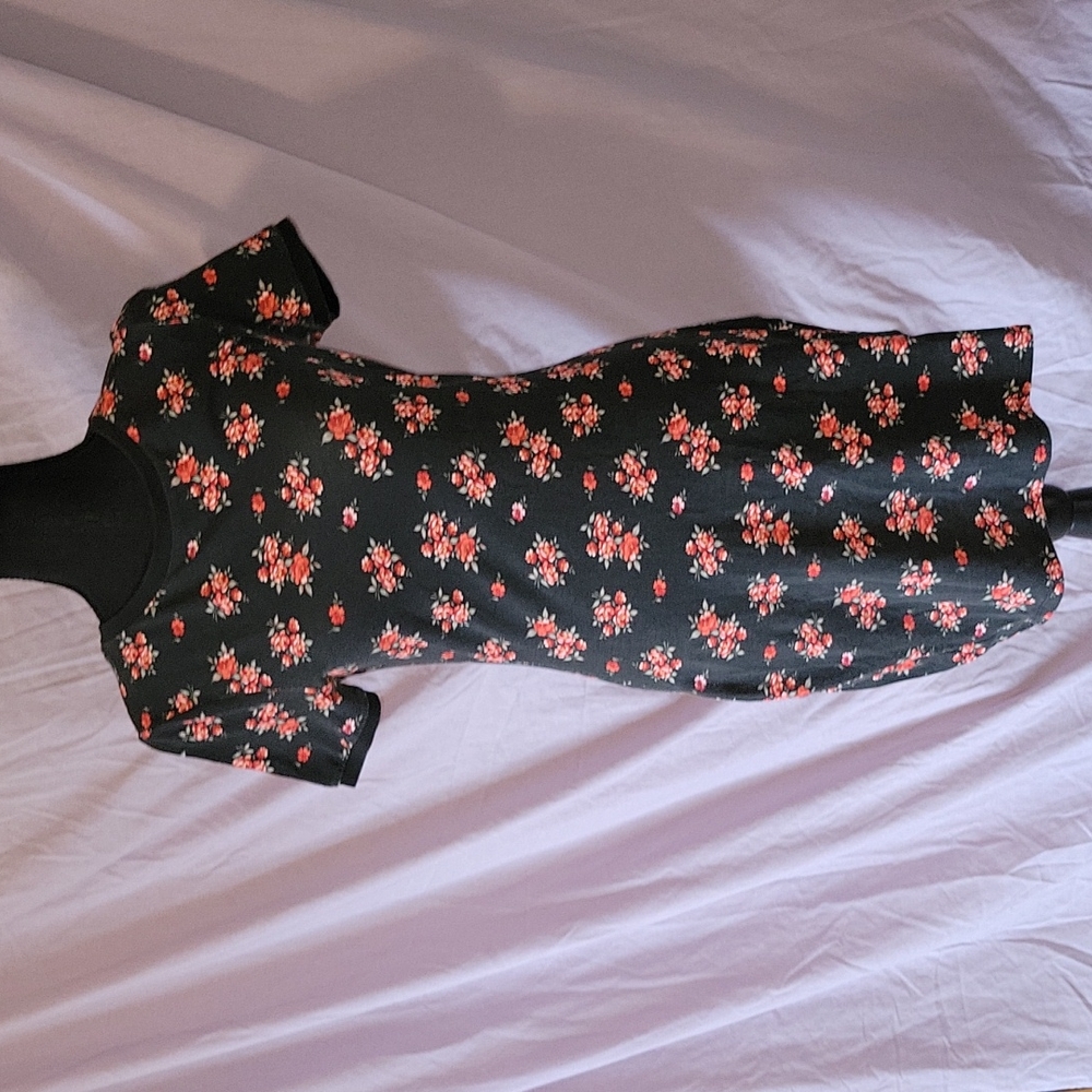 💐 DIVIDED H&M Bodycon T-Shirt Dress Floral Black Size 10
